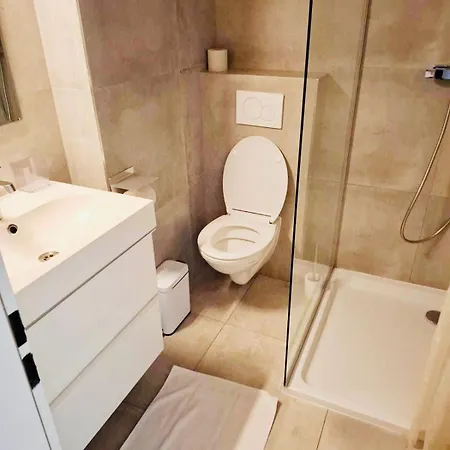 Charming 1 Bedroom Flat With Terrace-67b * Luxembourg