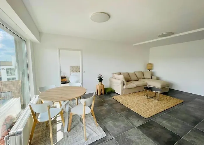 Charming 1 Bedroom Flat With Terrace-67b