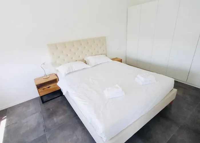 아파트 Charming 1 Bedroom Flat With Terrace-67b *